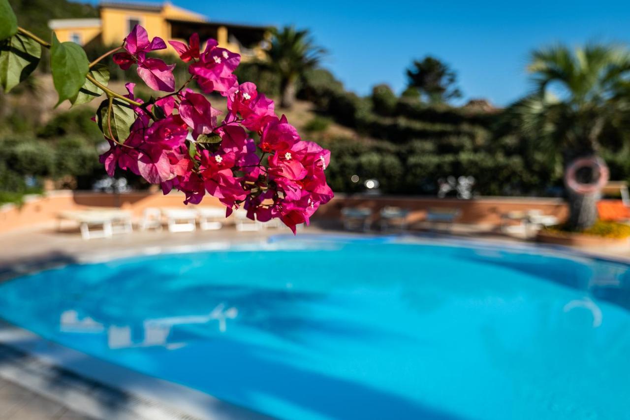 Hotel Corallaro Санта-Тереза-Галлура Екстер'єр фото
